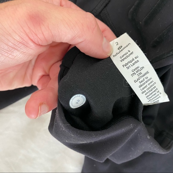 lululemon get in line 28inch leggings - Picture 7 of 9